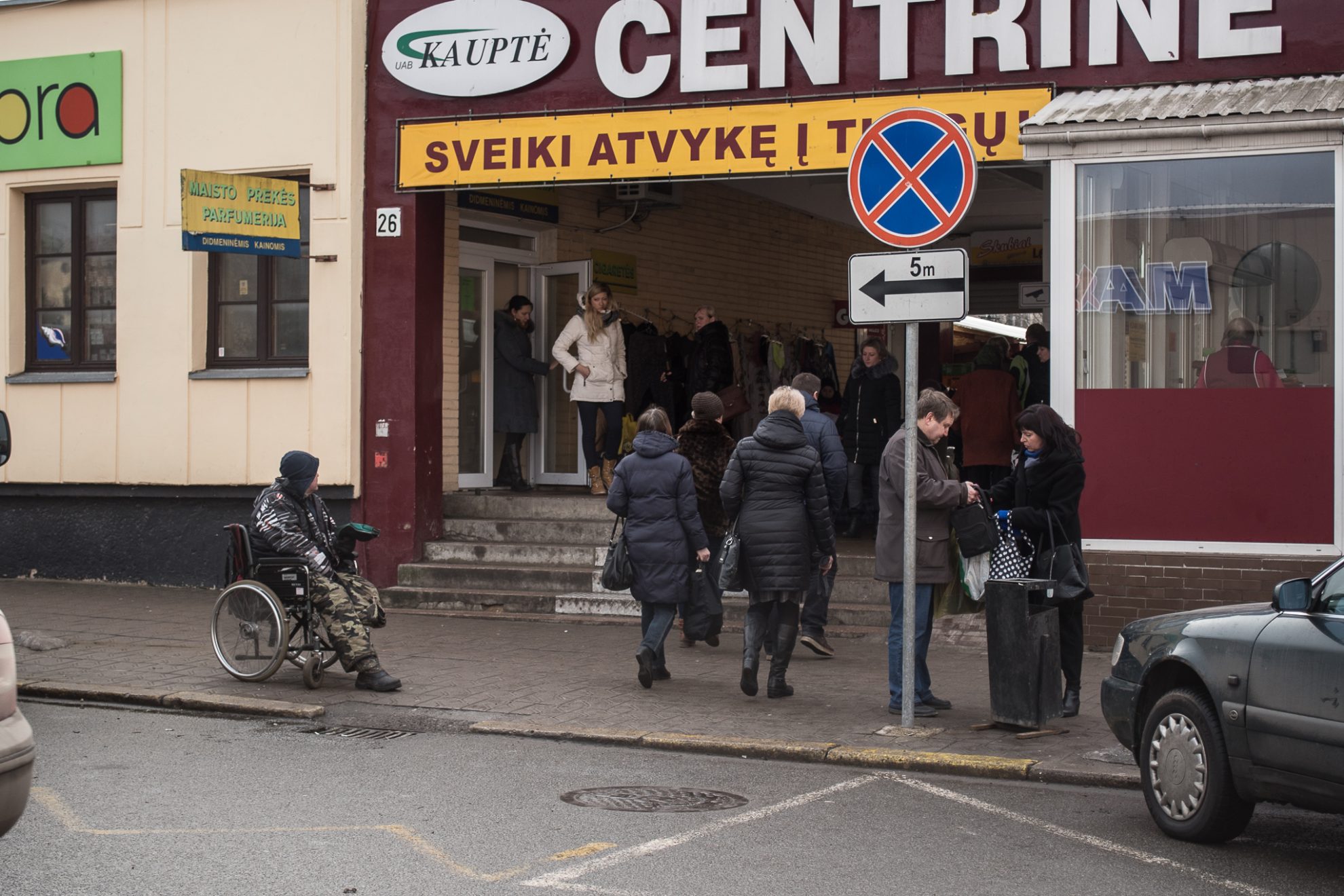 Kartu su ilguoju savaitgaliu prasidėjo ir antrasis lietuvių boikotas prieš nuolat kylančias kainas. Jo metu visi šalies gyventojai raginami vasario 16 – 20 dienomis nesilankyti didžiuosiuose prekybos centruose ir taip parodyti nepasitenkinimą esama padėtimi. Tačiau panašu, kad panevėžiečiams antrą kartą rengiama akcija jau neberūpi.