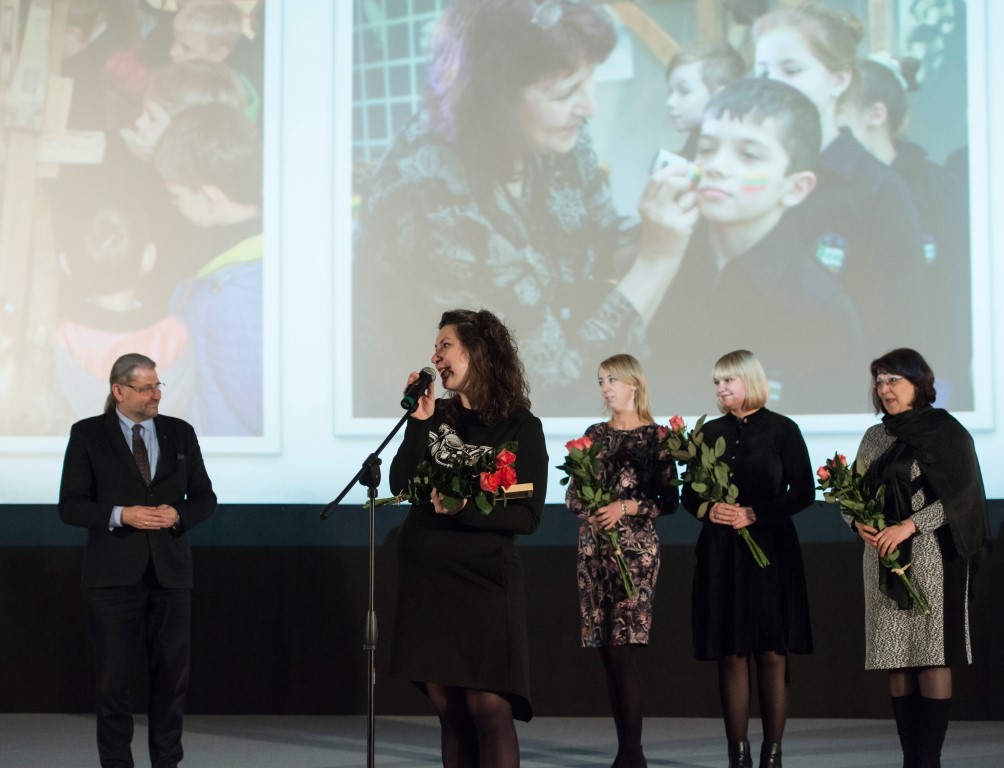 Artėjant Kultūros dienai, Panevėžio miesto savivaldybė kultūros darbuotojams organizavo iškilmingą vakarą ir įteikė 2017 m. Kultūros ir meno premijas.