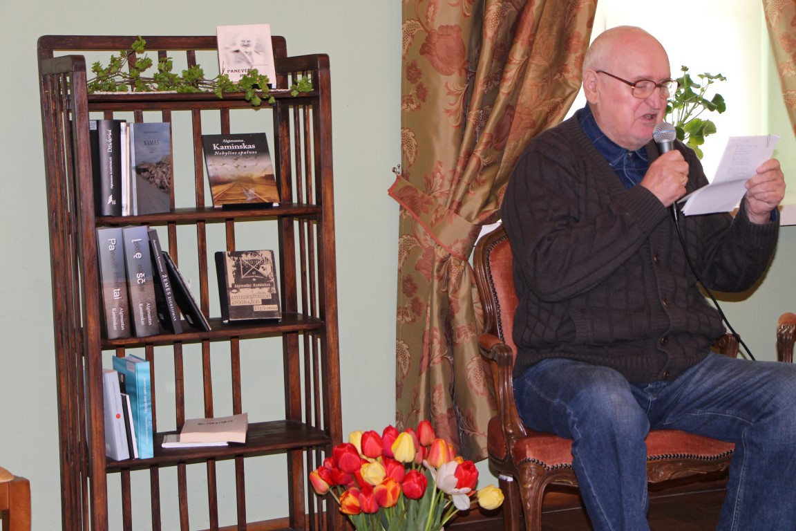 Panevėžio rajono Puziniškio muziejuje vyko Gabrielės Petkevičaitės-Bitės literatūrinės premijos teikimo šventė ir susitikimas su laureatu Algimantu Kaminsku