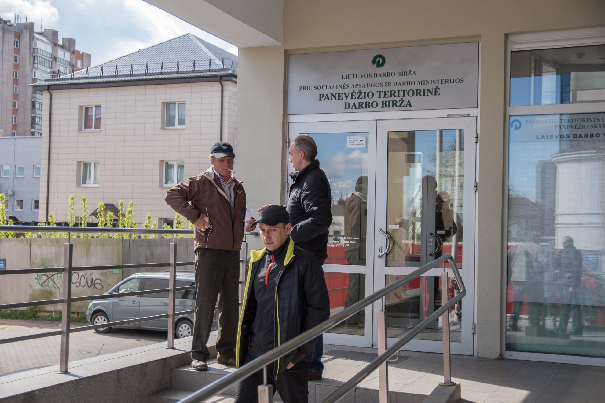 Nuo liepos 1-osios Lietuvos bedarbius planuoja pradžiuginti valdžia, kuri žada didesnes bedarbio išmokas, bet ketina šias pajamas apmokestinti.