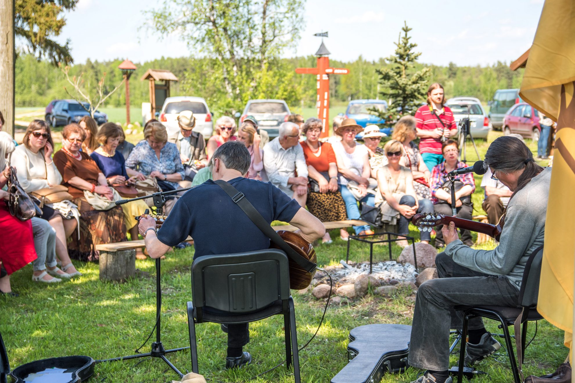 Penktadienio popietę vyko tradicinis poezijos festivalis paskutiniojo Lietuvos tarpukario užsienio reikalų ministro Juozo Urbšio tėviškės sodyboje.