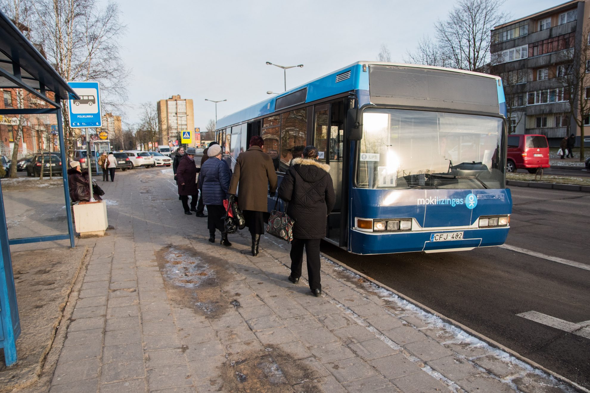 Visų šventųjų ir gretimomis dienomis Panevėžio autobusų parkas organizuoja specialius maršrutus į Šilaičių kapines.