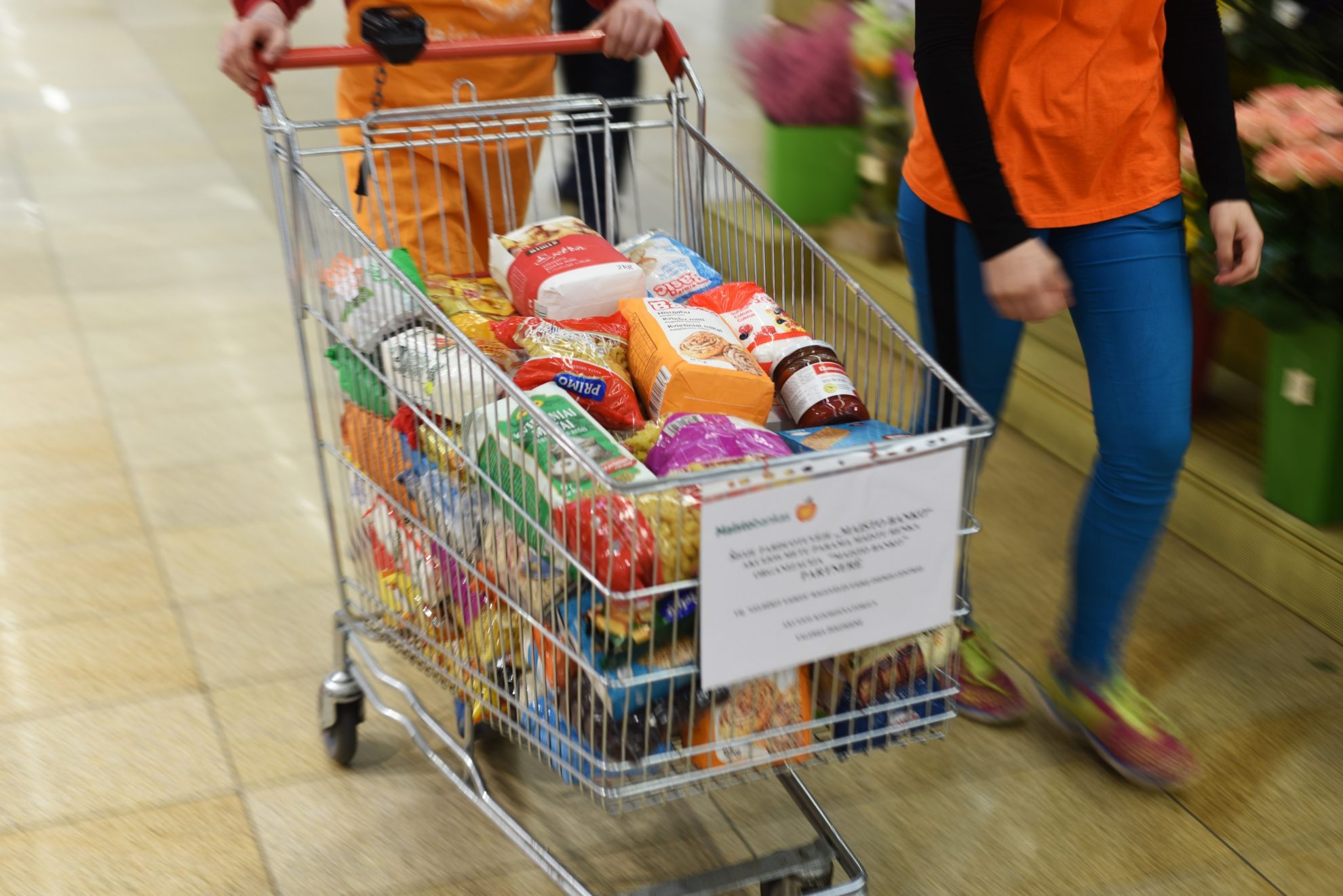 Spalį skurdžiau gyvenantieji gaus priešpaskutinius šiais metais maisto paketus. Palyginti su pernai, gavėjų skaičius paaugęs.