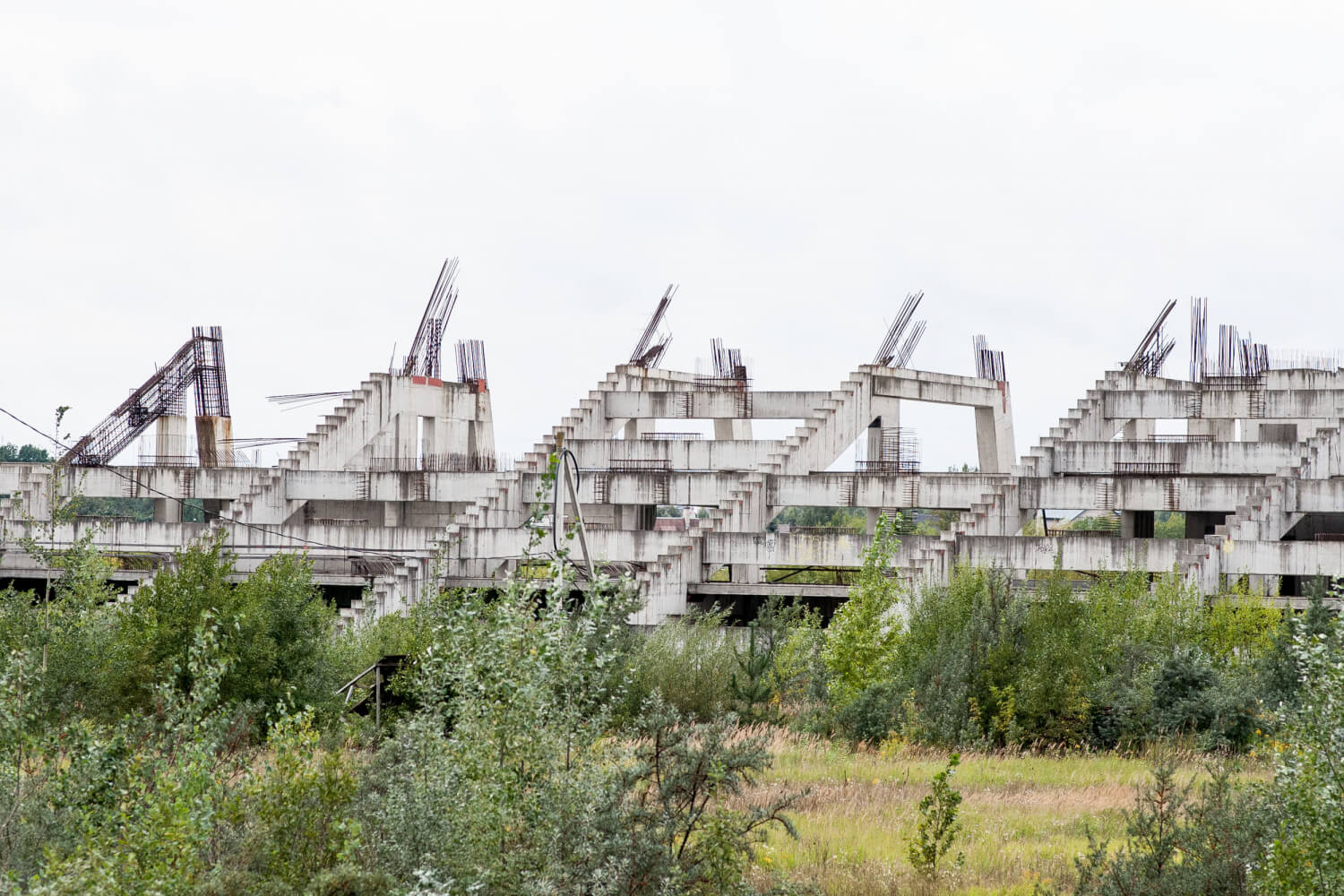 Viešųjų pirkimų tarnyba (VPT) ir Centrinė projektų valdymo agentūra (CPVA) sako, kad Nacionalinio stadiono komplekso Vilniuje koncesijos konkurse vienas dalyvių netinkamai pateikė pasiūlymą, todėl jis yra negaliojantis ir neturėtų būti vertinamas.