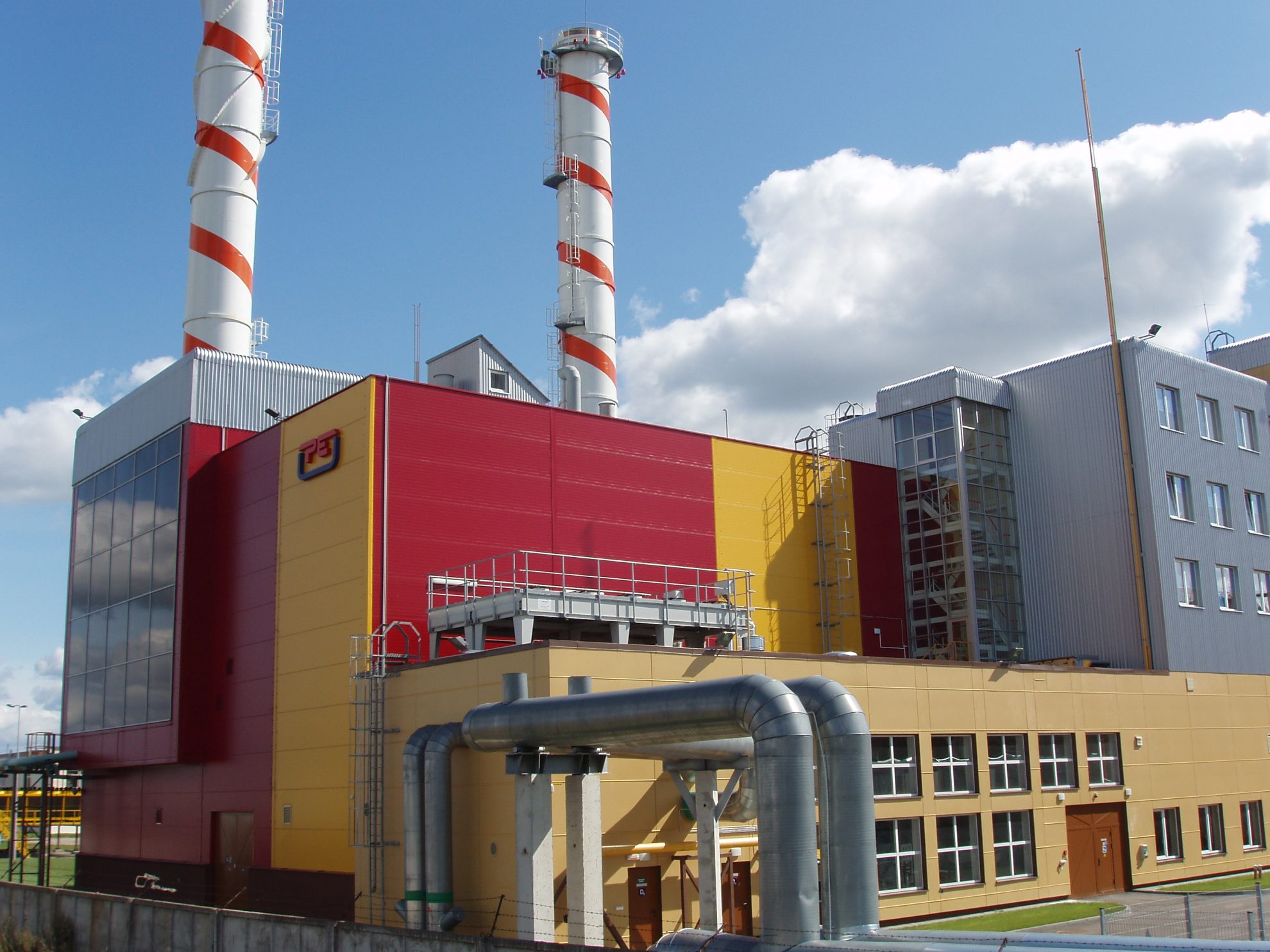 Šilumos ir elektros energijos gamybos bei tiekimo įmonė – AB „Panevėžio energija“ laimėjo Lietuvos elektros perdavimo sistemos operatoriaus „Litgrid“ skelbtą tretinio aktyviosios elektros galios rezervo aukcioną 2018 metams ir jau yra pasirengusi pradėti gaminti elektros energiją.