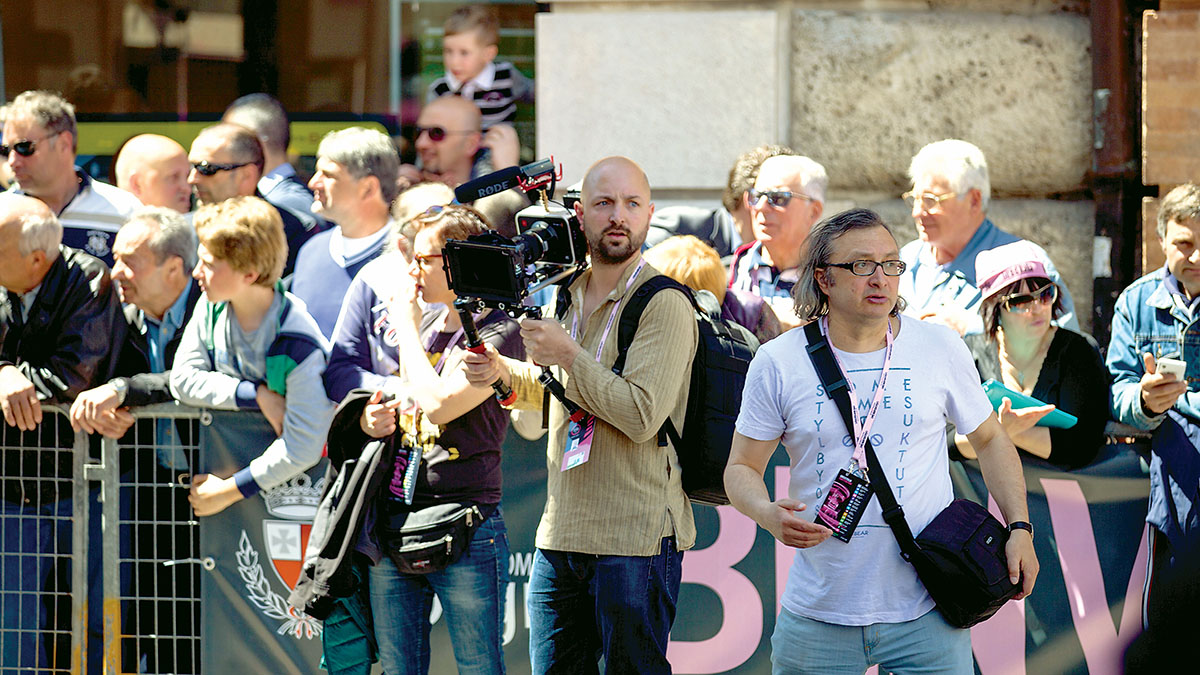 A. Matelio filmas „Nuostabieji lūzeriai. Kita planeta“ atsigręžia į nematomą dviračių pasaulio pusę – sportininkus, pralaiminčius dėl komandos draugo.