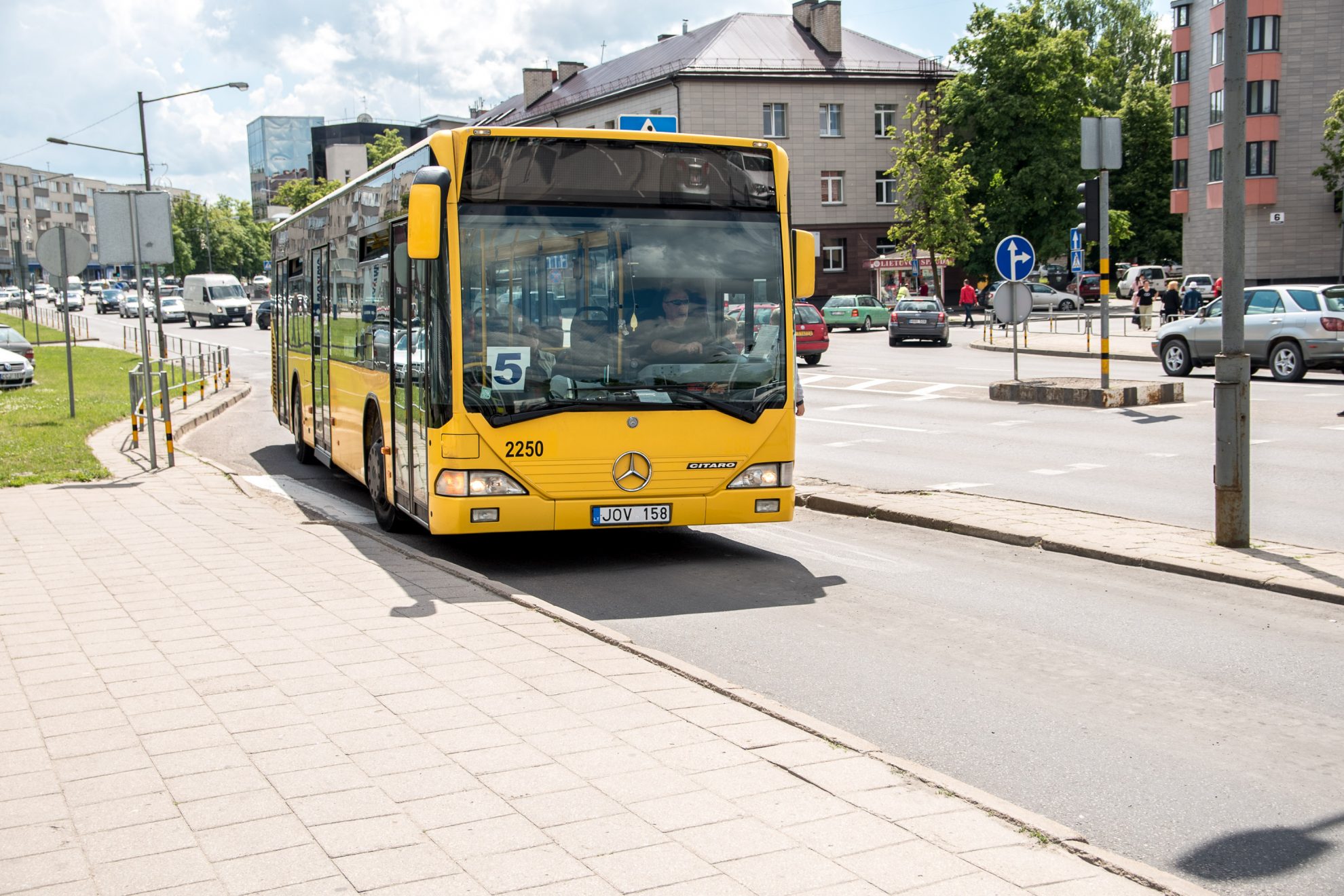 Specialiųjų tyrimų tarnybos (STT) pateiktos išvados dėl trijose Savivaldybės įmonėse nustatytų pažeidimų gali išversti iš posto ilgamečius šių įstaigų vadovus, jeigu prokurorai nuspręs, kad yra pagrindo pradėti ikiteisminius tyrimus dėl korupcinio pobūdžio ir kitų nusikalstamų veikų. Tačiau Panevėžio autobusų parko vadovas įsitikinęs, kad išpūstas burbulas greitai subliūkš.