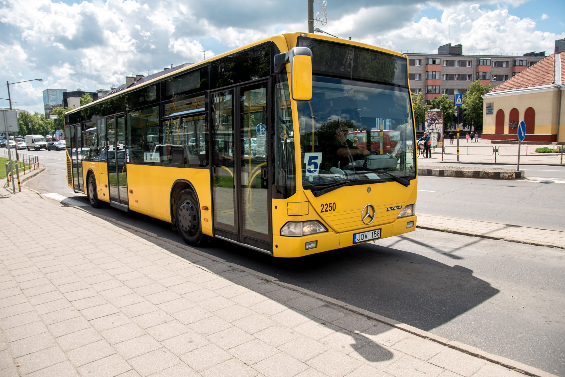 Panevėžio savivaldybės glėbyje esančias įmones patikrinę STT pareigūnai atskleidė skandalingą praktiką, kaip pinigai leidžiami apeinant viešųjų pirkimų įstatymą.