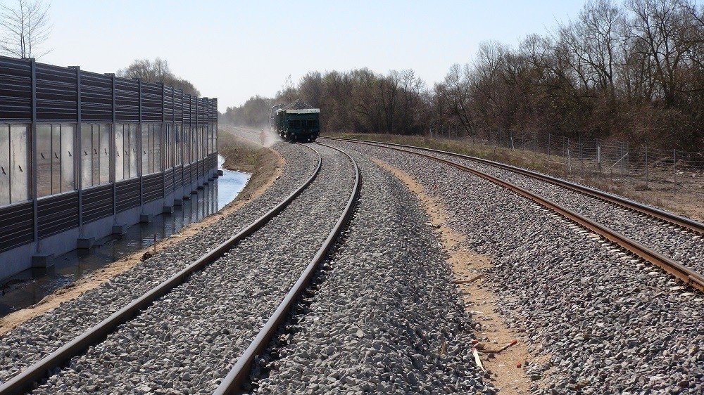 Globalūs klimato pokyčiai gali turėti esminės įtakos Baltijos šalių europinės vėžės geležinkelio „Rail Baltica“ geležinkelio tiesimui, priežiūrai ir eksploatavimui.