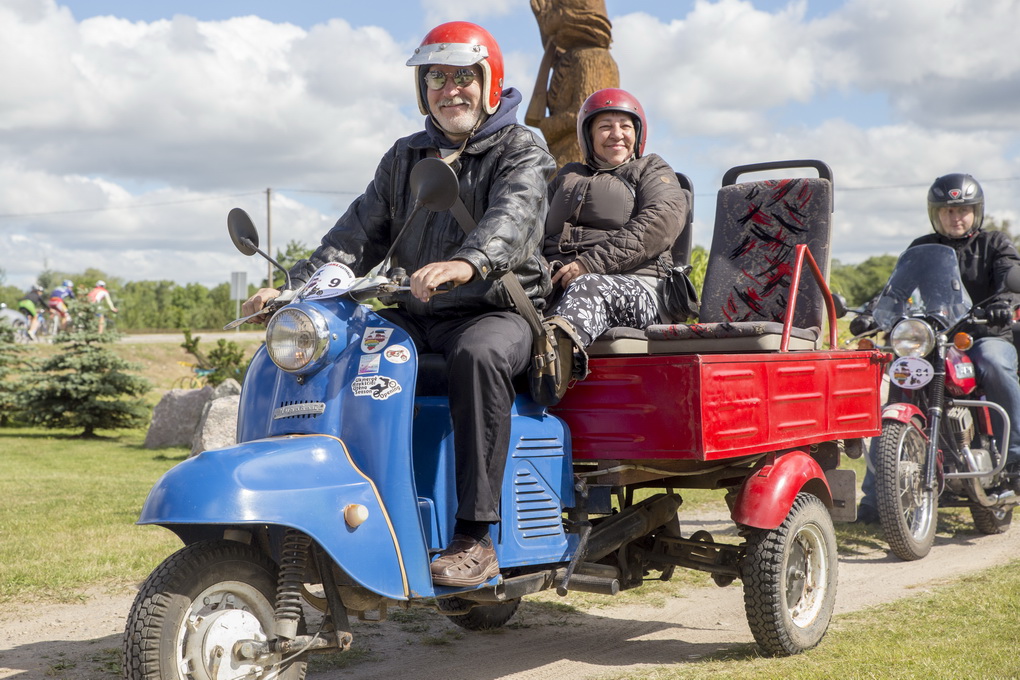 Aukštaitijos sostinėje šiandien šurmuliuoja didžiausias „Jawa“ motociklų gerbėjų suvažiavimas.