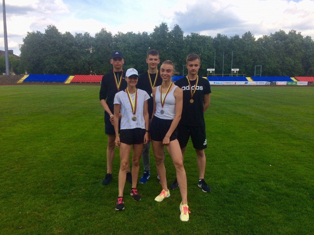 Praėjusią savaitę Alytuje vyko Lietuvos jaunučių ir sporto vilčių žaidynių lengvosios atletikos varžybos. Čia sėkmingai pasirodė Panevėžio miesto komandai atstovavę jaunieji lengvaatlečiai.