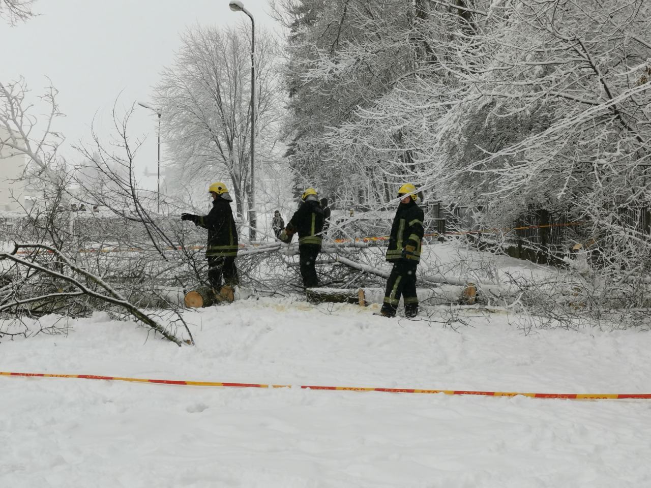 Žiemos pokštai Panevėžyje tik per plauką nesibaigė nelaime.