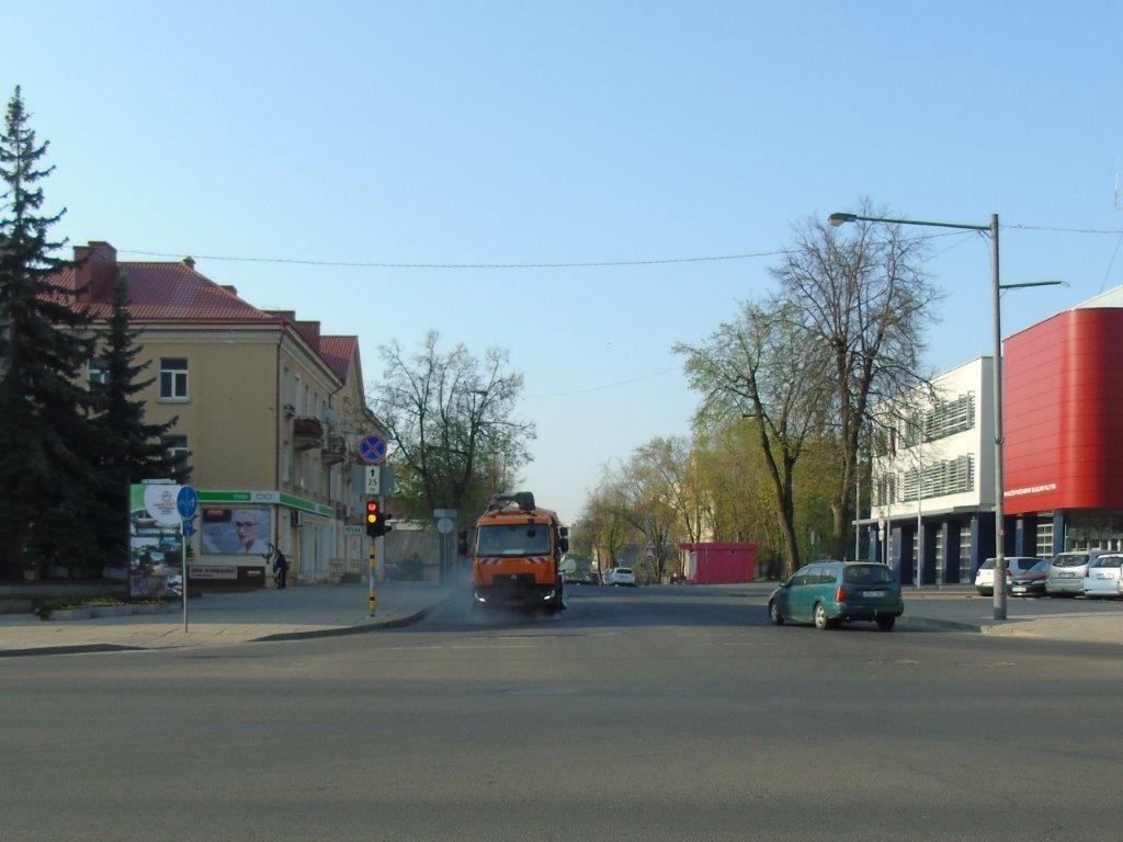 Siekdama sumažinti padidėjusią oro taršą, Panevėžio miesto savivaldybė nurodė AB „Panevėžio specialus autotransportas“ laistyti gatves. Tai bus daroma penktadienį ir šeštadienį – balandžio 26–27 d.