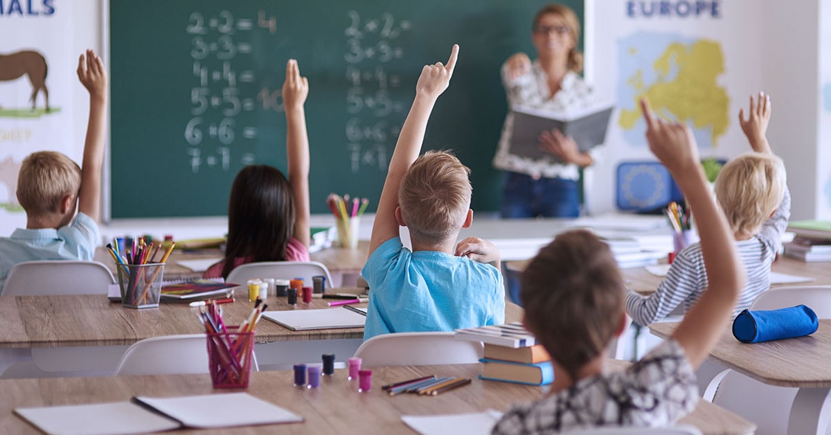 Pritraukti studentų į dalykų mokytojų studijas ketinama skatinamosiomis stipendijomis, teigia švietimo, mokslo ir sporto ministras Algirdas Monkevičius.