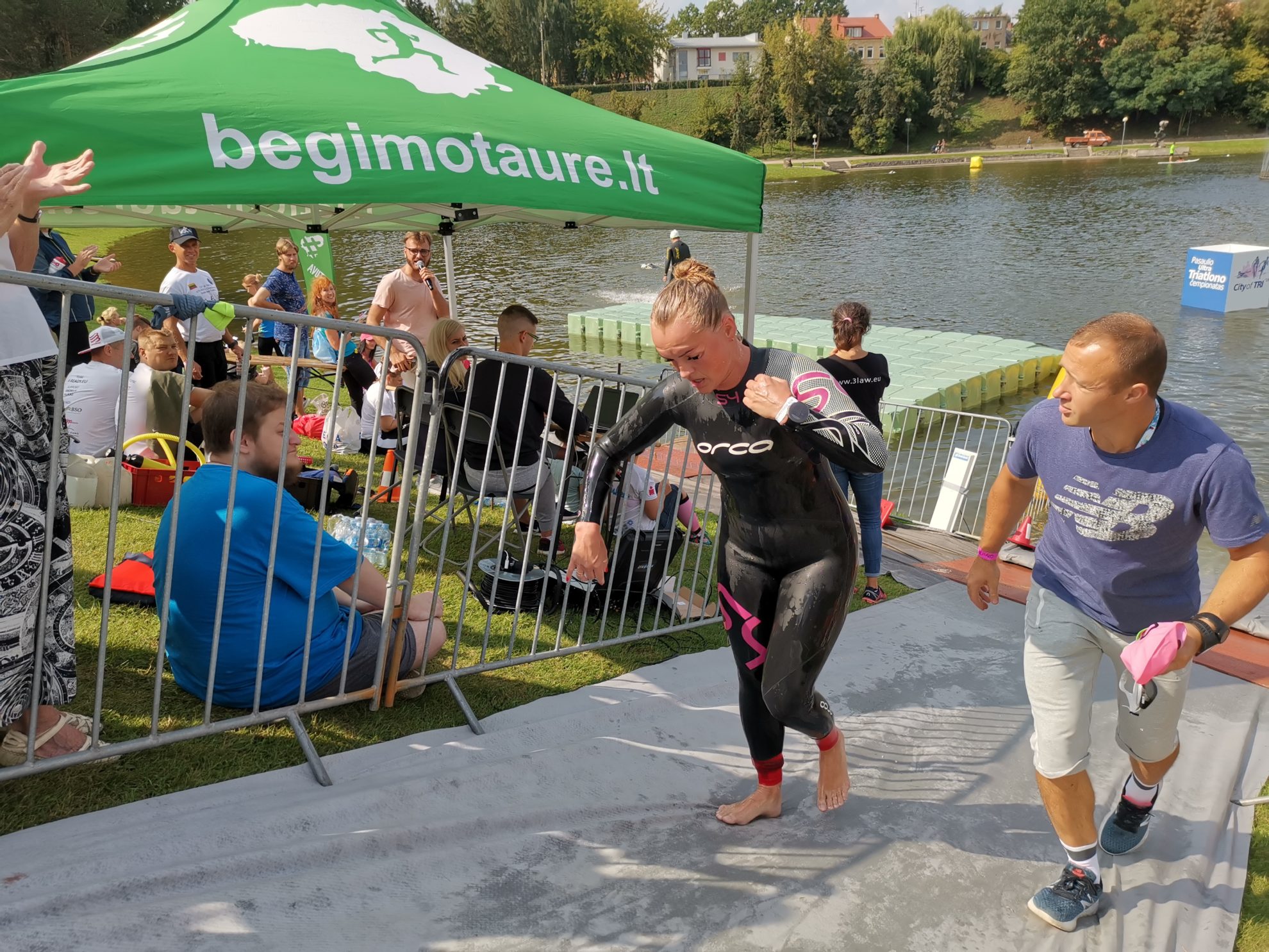 Įspūdinga pergale pasaulio ultratriatlono čempionate, praūžusiame Panevėžyje vasaros pabaigoje, nustebinusiai panevėžietei Alinai Rancevai – sukrečianti žinia iš Tarptautinės ultratriatlono federacijos (IUTA).