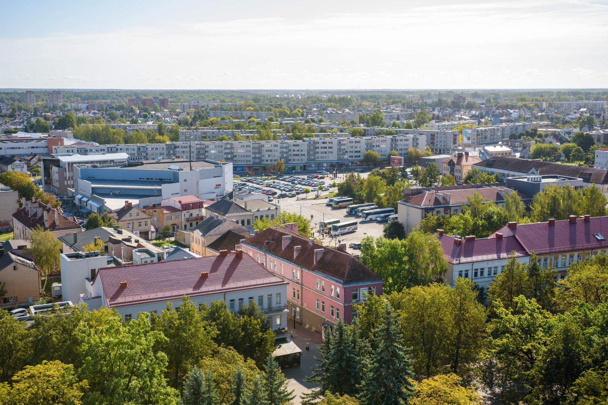 Geriausiai besitvarkančios savivaldybės titulą Lietuvos savivaldybių indekse šiemet susigrąžino sostinė, nedideliu skirtumu aplenkusi Klaipėdos miestą. Toliau rikiuojasi Šiauliai, Kaunas. Didžiųjų šalies savivaldybių sąrašą užbaigia Panevėžys, į priekį praleidęs Dzūkijos sostinę Alytų.