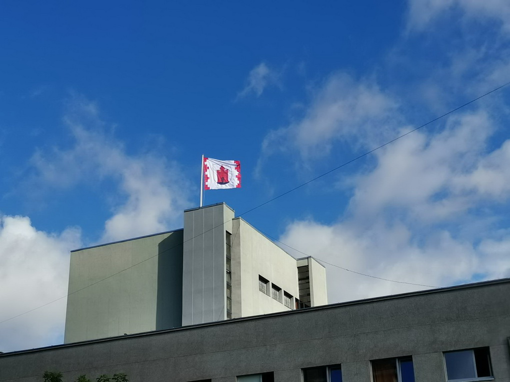 Panevėžio Juozo Miltinio dramos teatre – absurdo spektaklis „Naujas vadovas“.