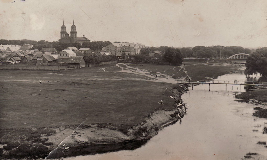 Vienas šaltinių, sekančių Panevėžio pulsą, visais laikais buvo ir yra spauda, aprašanti, kuo ir kaip gyvena miestiečiai.