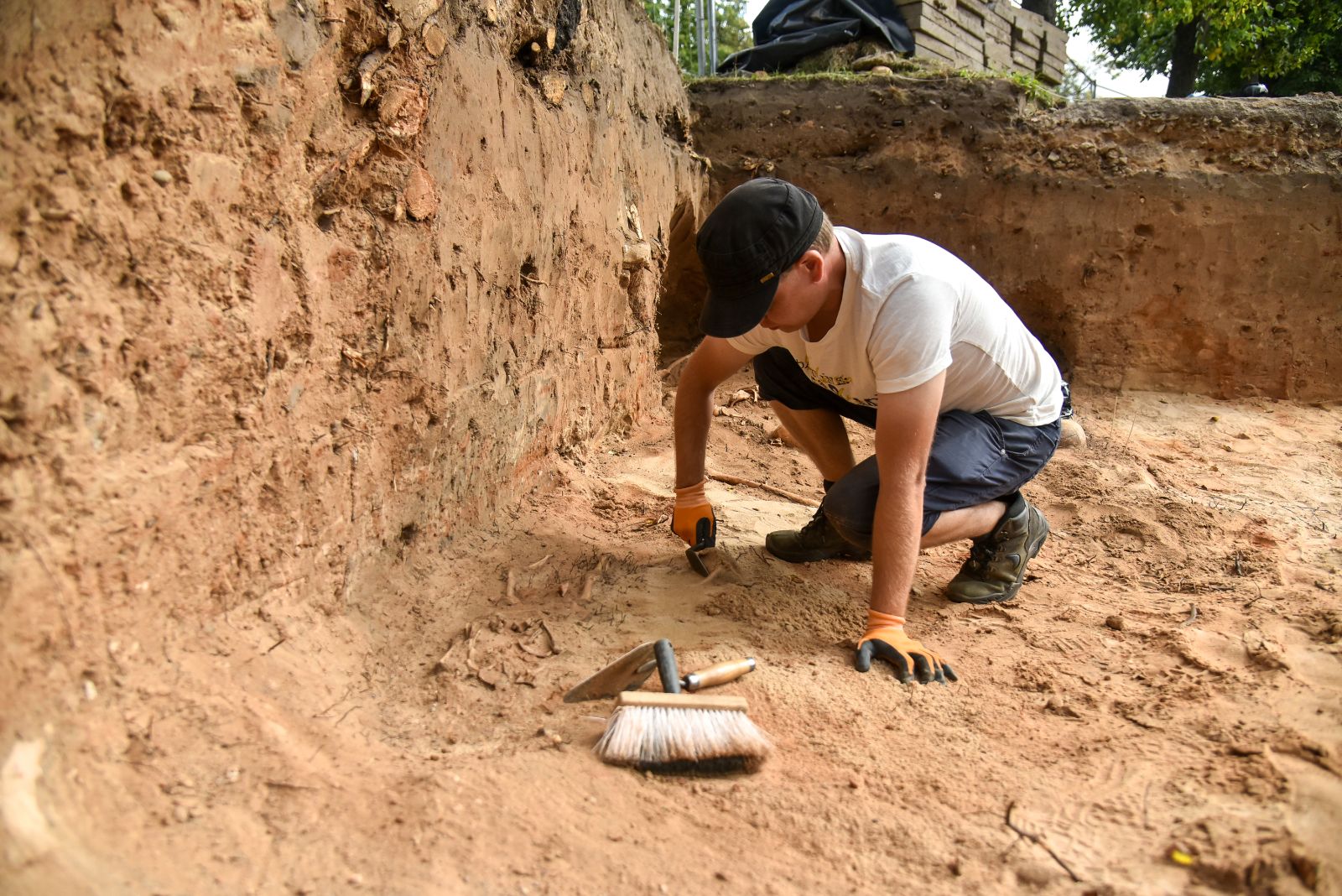 Archeologų pastaraisiais metais keliose miesto vietose surasti senųjų miestelėnų palaikai jau liepos pabaigoje turėtų vėl atgulti amžino poilsio. Juos planuojama perlaidoti Venslaviškio gatvėje – vietoje, kur perkeliami visi senųjų panevėžiečių kaulai.