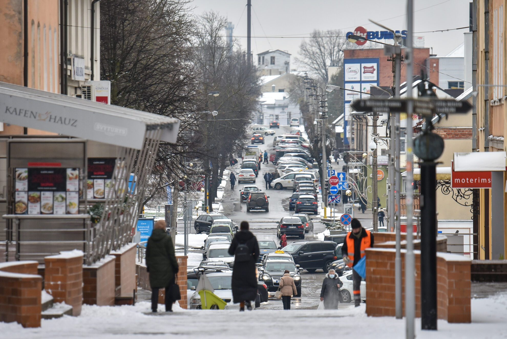 Vos per ketvertą pastarųjų metų Panevėžys neteko beveik pusseptinto tūkstančio gyventojų, rajonas – daugiau nei tūkstančio. Per tą laiką Panevėžyje vaikų iki 4 metų sumažėjo 14 proc., o senjorų, vyresnių nei 80-ies, gretos išaugo 12 proc.