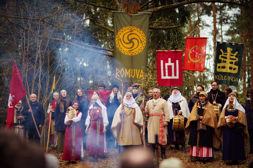 Senovės baltų religinė bendruomenė „Romuva“ sulaukė geros žinios iš Strasbūro teismo, apgynusio jos teisę į valstybinį pripažinimą.