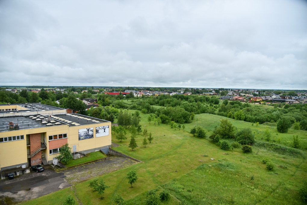 Viena po kitos savo rūbą keičiančios Panevėžio gamtos oazės tampa traukos vietomis. Praėjusią savaitę buvo išrinktas naujo Kniaudiškių parko rangovas. Planuojama, kad jau kitąmet panašiu metu miesto gyventojai turės dar vieną žaliąją erdvę.