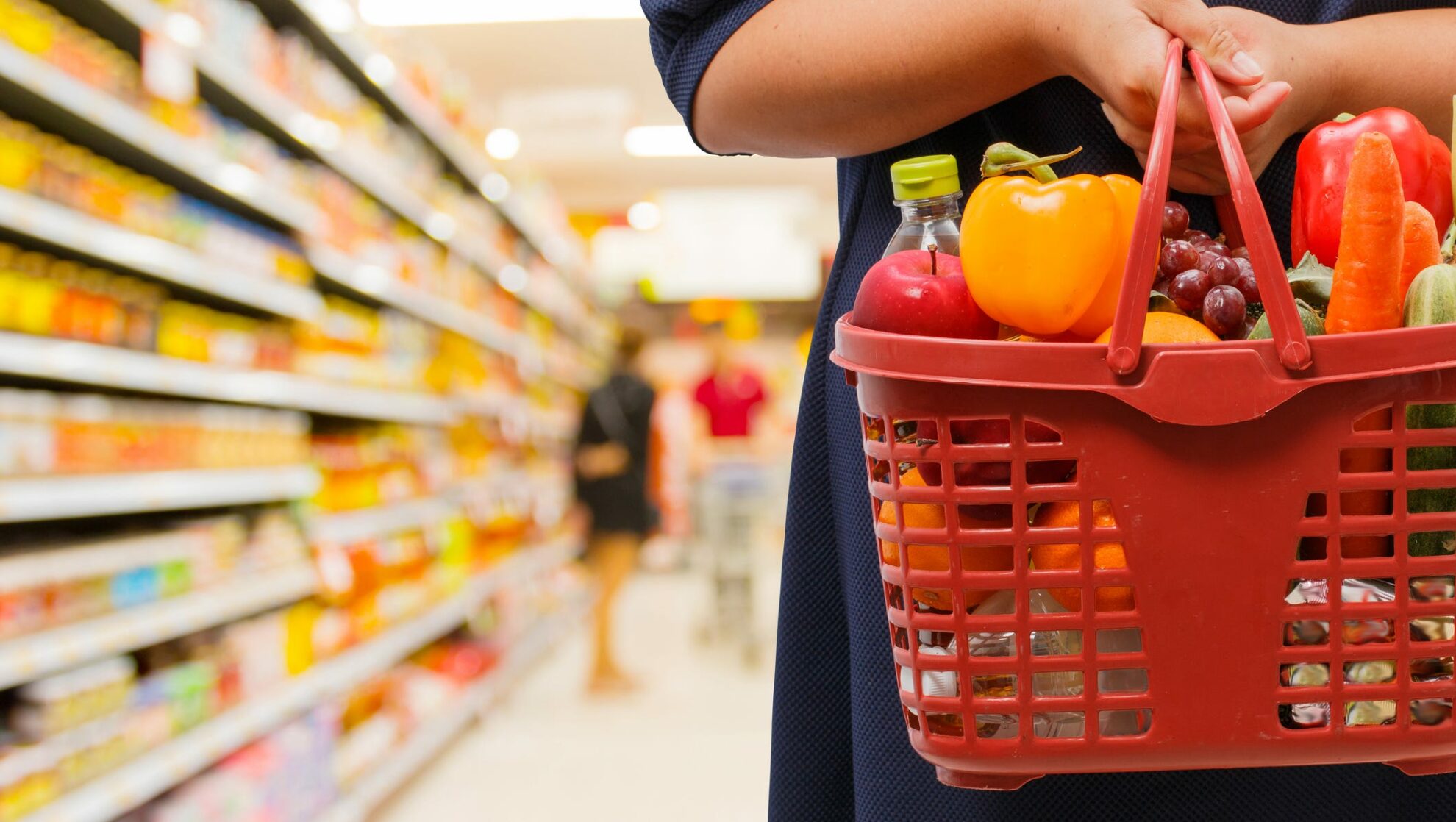 Paskutinį praėjusių metų ketvirtį kasdienio vartojimo maisto produktai Lietuvoje brango, o tolesnės kainų dinamikos tendencijos nėra palankios, praneša Žemės ūkio ministerija (ŽŪM).