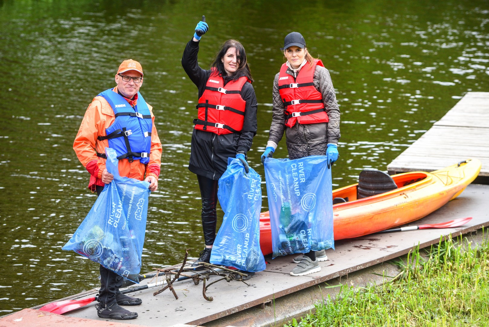 Paskutinį pavasario savaitgalį, gegužės 27–29 d., visoje Lietuvoje vyksta kasmetinė upių ir jų pakrančių švarinimo iniciatyva „River Cleanup Lietuva“.