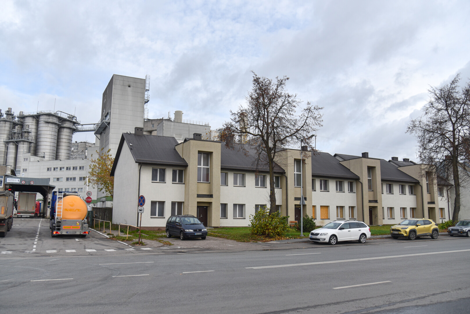 Panevėžio savivaldybė ant prekystalio kloja du buvusius daugiabučius.