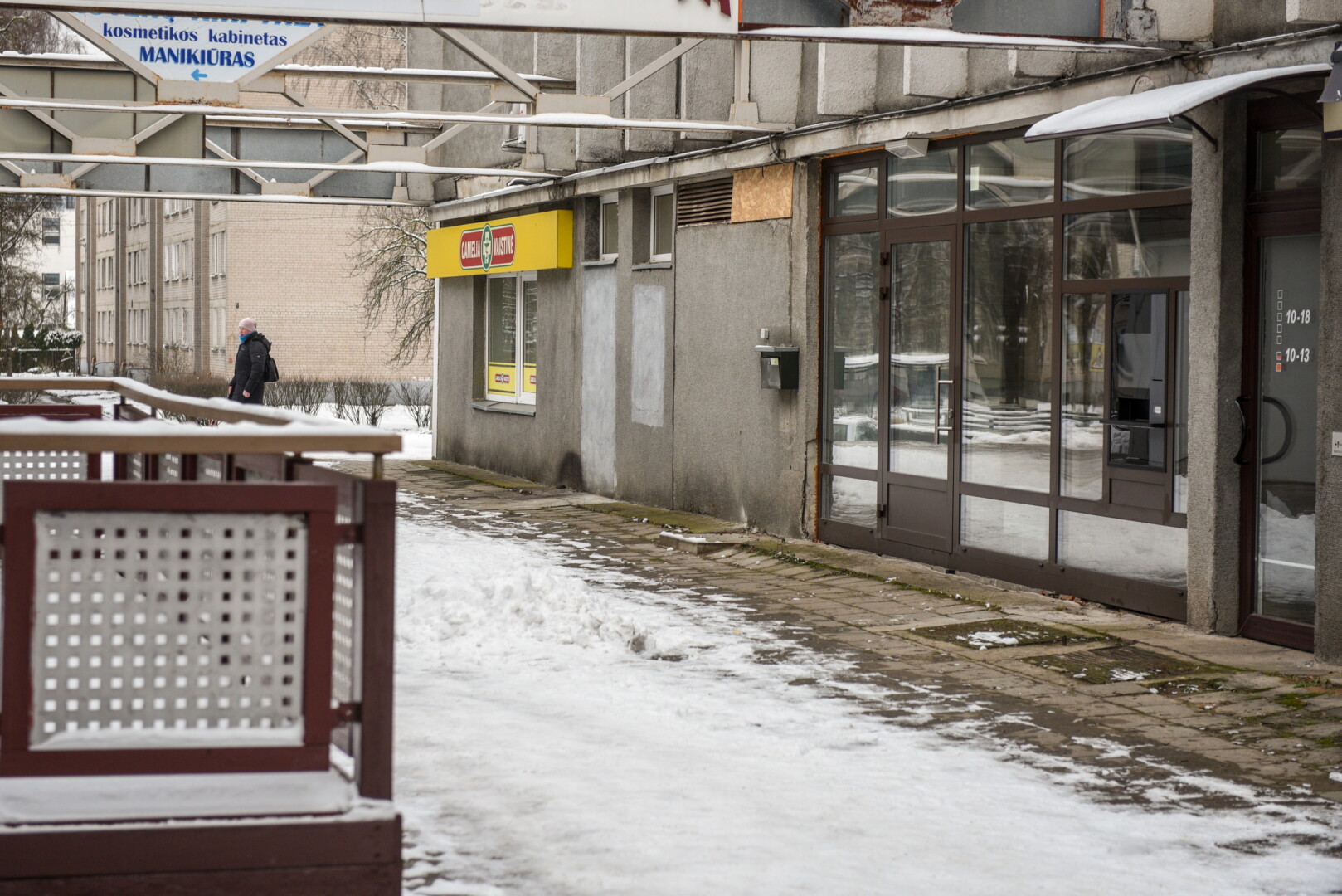 Prieš pustrečių metų laimėjusi konkursą moderniai sutvarkyti Panevėžyje, Aukštaičių gatvėje, esančią vaikų biblioteką, statybų bendrovė darbų nebaigusi iki šiol.