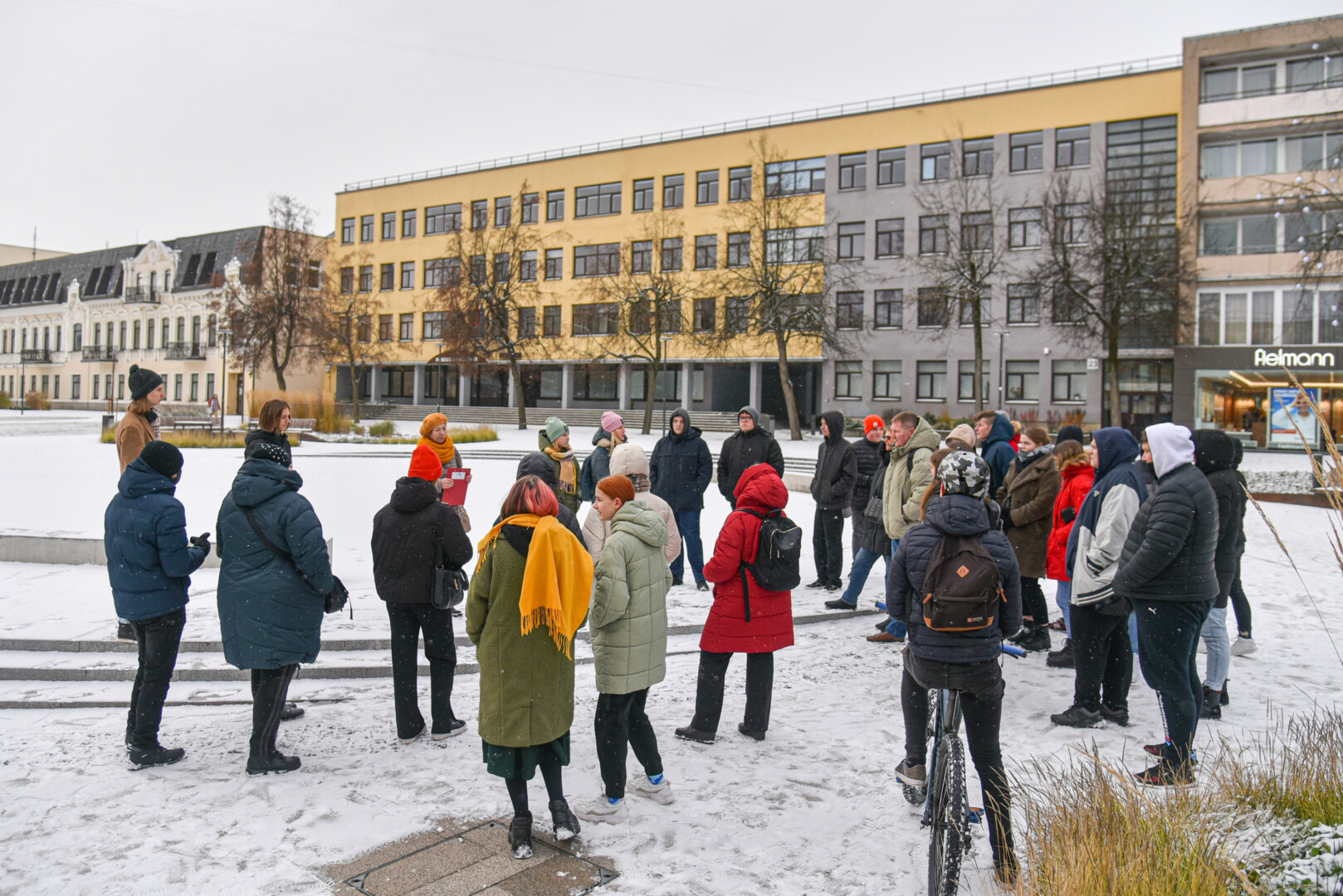 Panevėžio centre šiandien startavo ukrainiečių ir lietuvių vaikams skirta programa UPLIFT YOUTH,  iš Aukštaitijos sostinės iškeliausianti į kitus Lietuvos miestus.