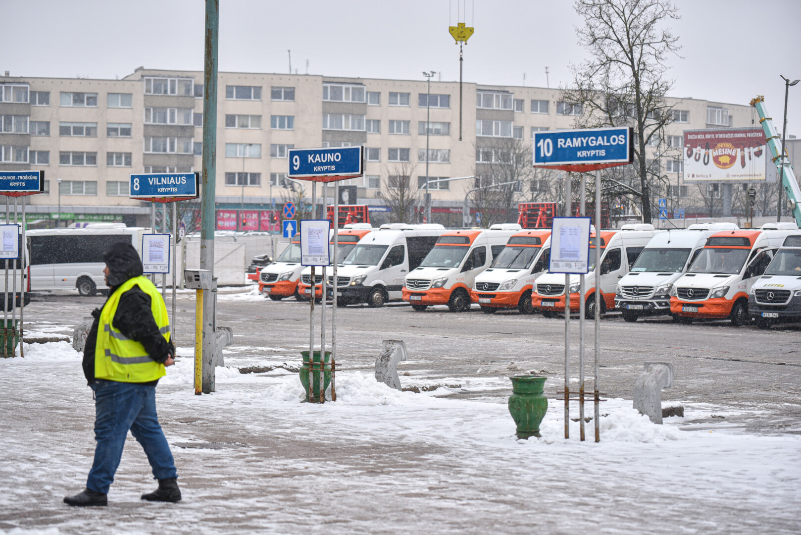 Gyventojai aktyviai skatinami tapti „žalesni“ – taršius automobilius keisti į visuomeninį transportą.